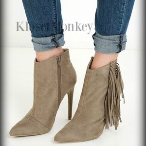 TAN ANKLE FAUX SUEDE FRINGE BOOTIES BOOTS NEW!